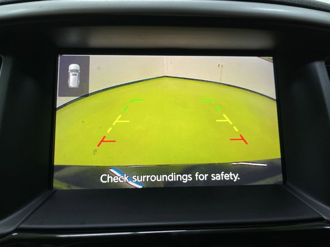 Used 2020 Nissan Pathfinder S image 22