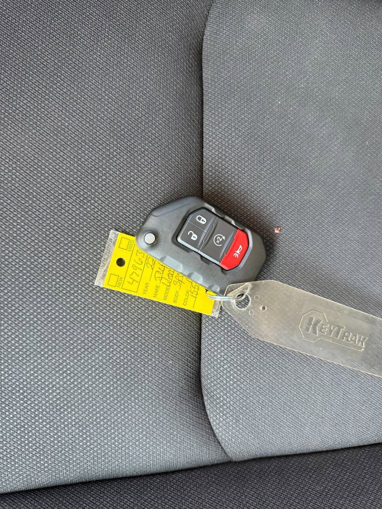 Used 2022 Jeep Wrangler Sport S image 27