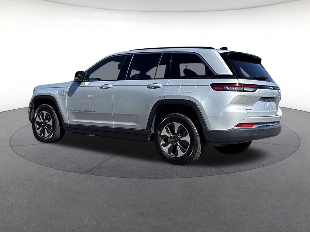 Used 2024 Jeep Grand Cherokee Limited 4xe image 3