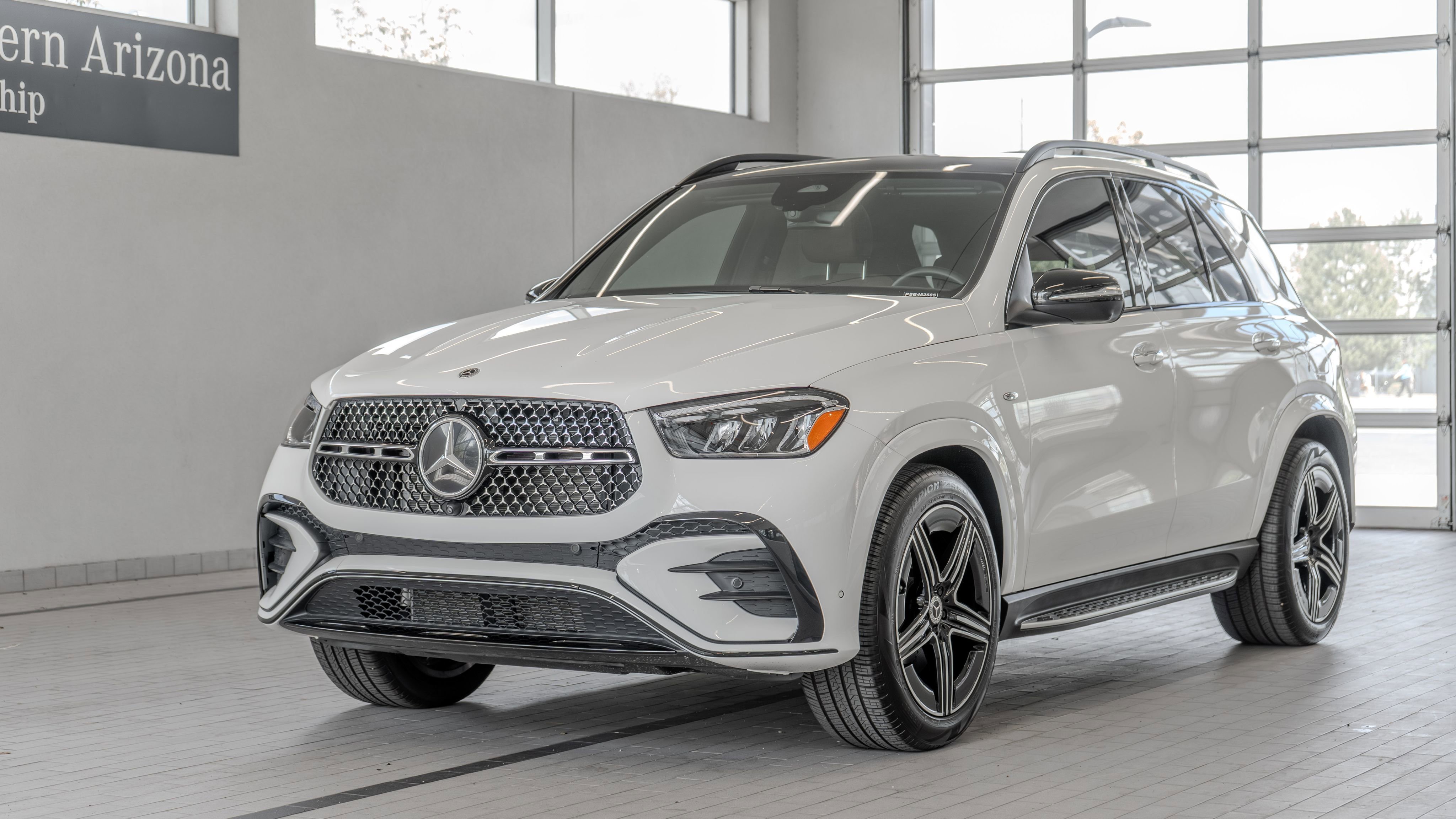 Certified 2025 Mercedes-Benz GLE 450e 4MATIC image 25