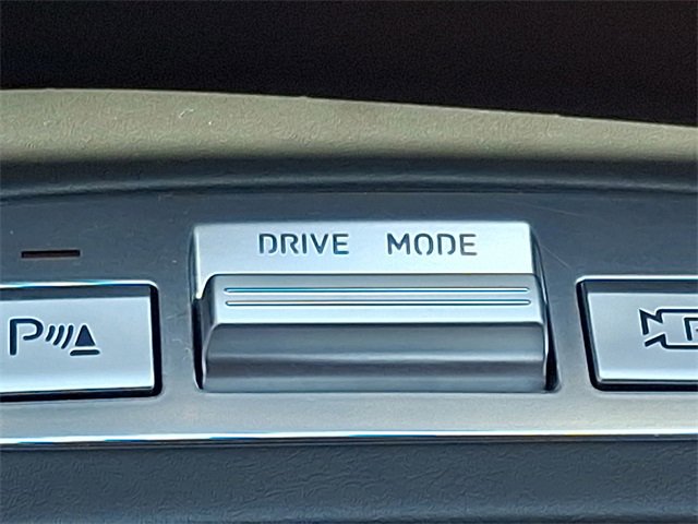 Used 2025 Genesis GV70 2.5T w/ Advanced Package image 24