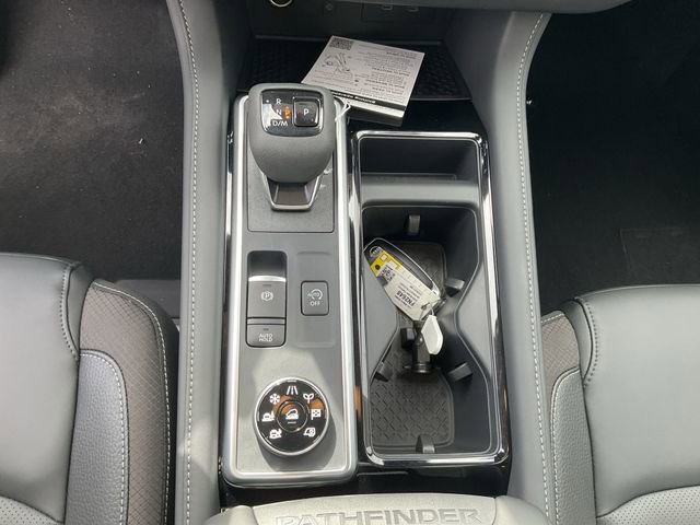 New 2026 Nissan Pathfinder SL w/ SL Premium Package image 23