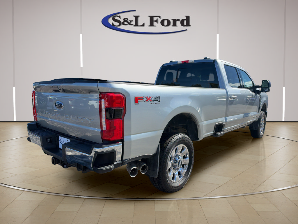 Certified 2024 Ford F250 Lariat w/ Lariat Ultimate Package AWD/4WD image 7