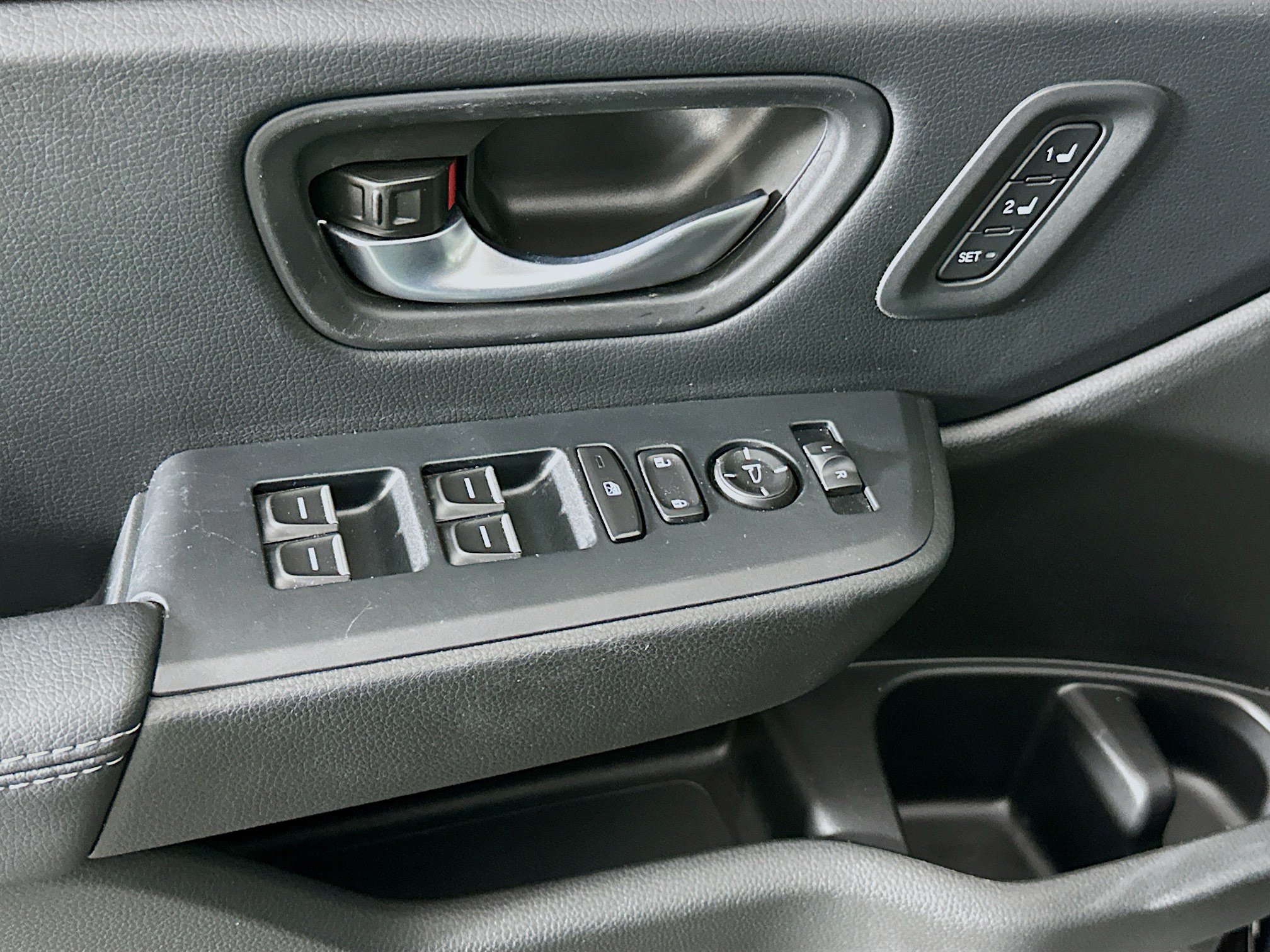 Used 2025 Honda Pilot EX-L image 15