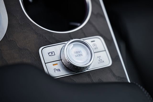 Certified 2025 Genesis GV80 3.5T Prestige image 42