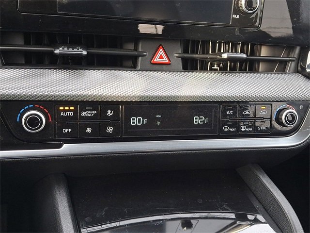 Used 2023 Kia Sportage LX image 16