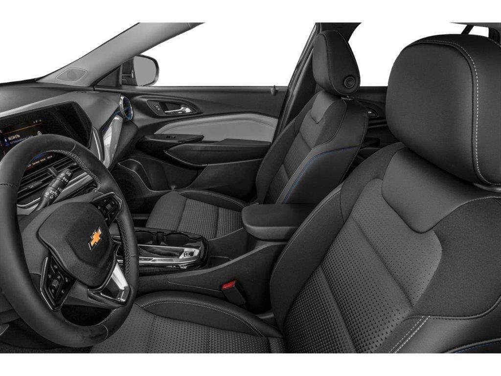 Used 2024 Chevrolet Trax RS FWD image 4