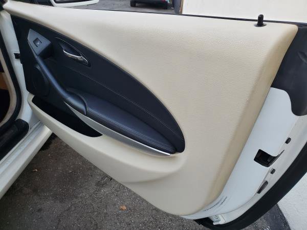 Used 2010 BMW 650i Coupe image 16