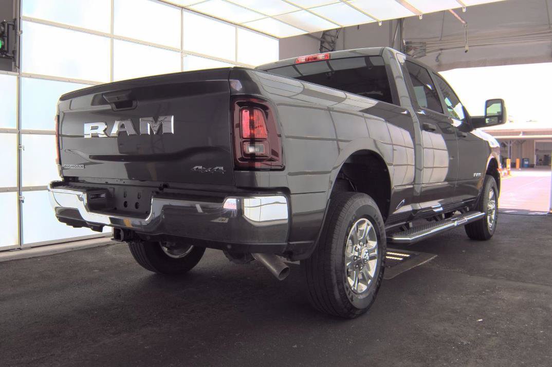 Used 2026 RAM 2500 Big Horn AWD/4WD image 2
