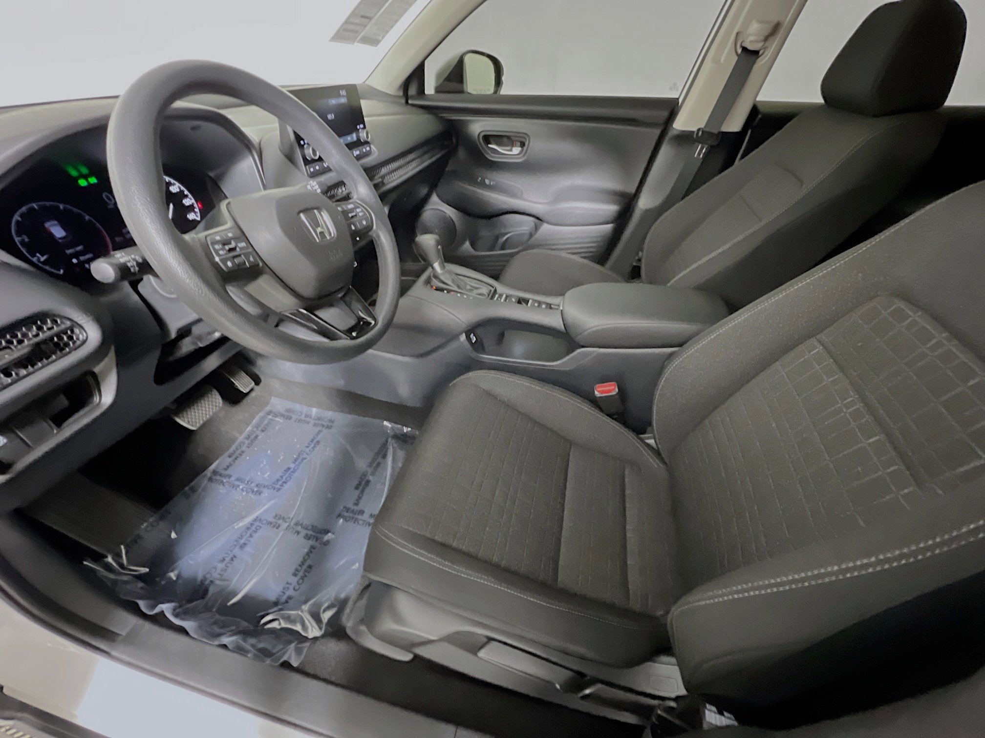 Used 2023 Honda HR-V LX image 15