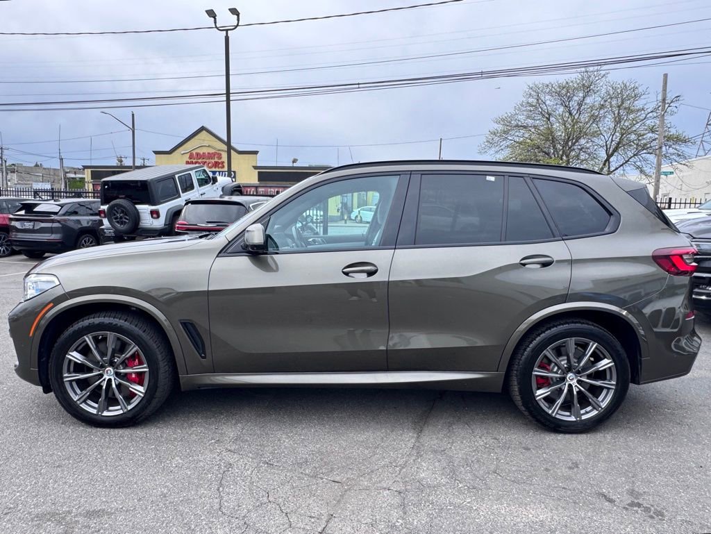Used 2023 BMW X5 M50i w/ Executive Package AWD/4WD image 4