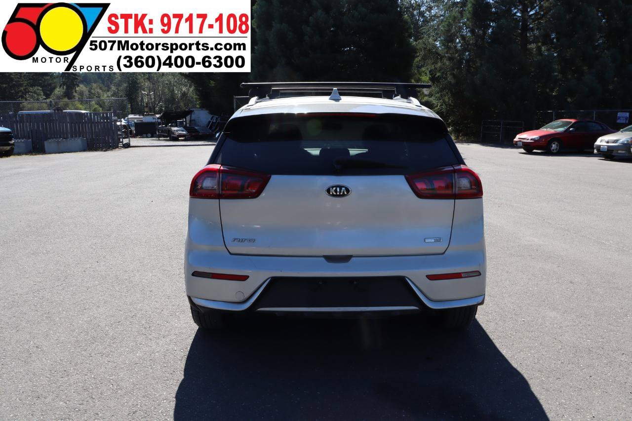 Used 2017 Kia Niro EX FWD image 9