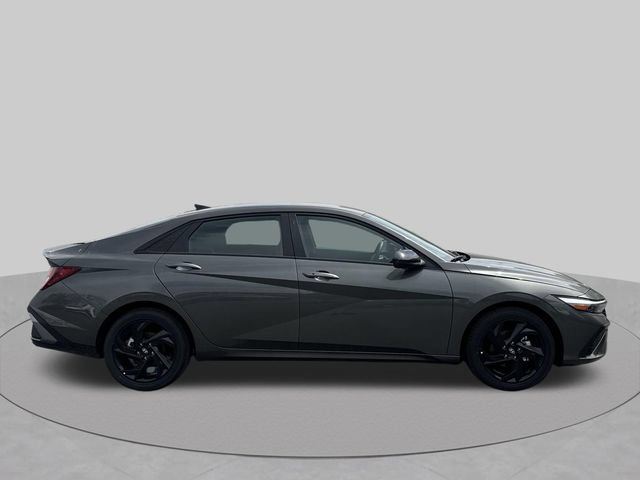 New 2026 Hyundai Elantra SEL Sport Premium FWD image 23
