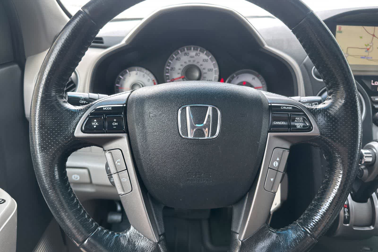 Used 2015 Honda Pilot Touring image 27