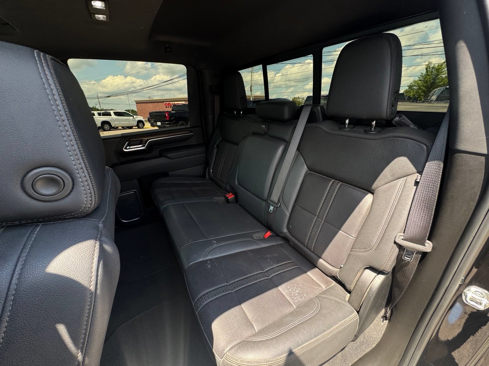 Used 2025 Chevrolet Silverado 3500 High Country w/ Technology Package AWD/4WD image 33