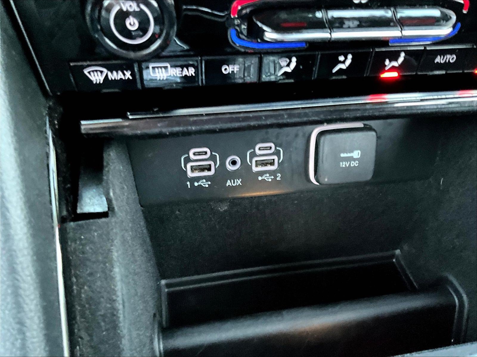 Used 2021 Jeep Grand Cherokee L Limited AWD/4WD image 16