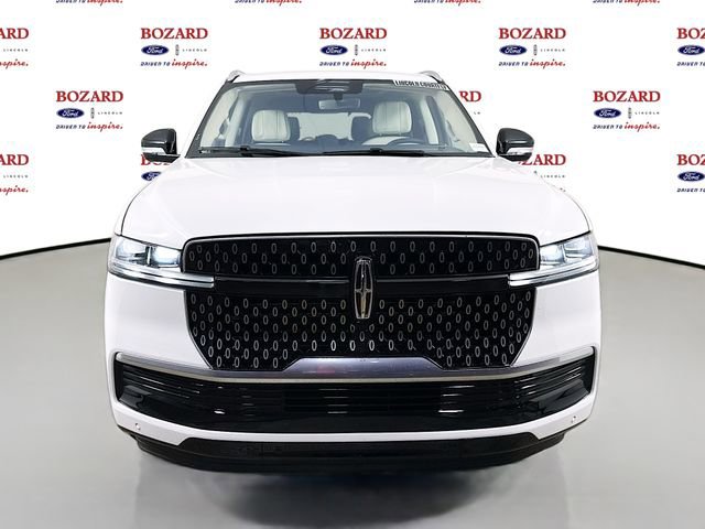New 2025 Lincoln Navigator Reserve image 2