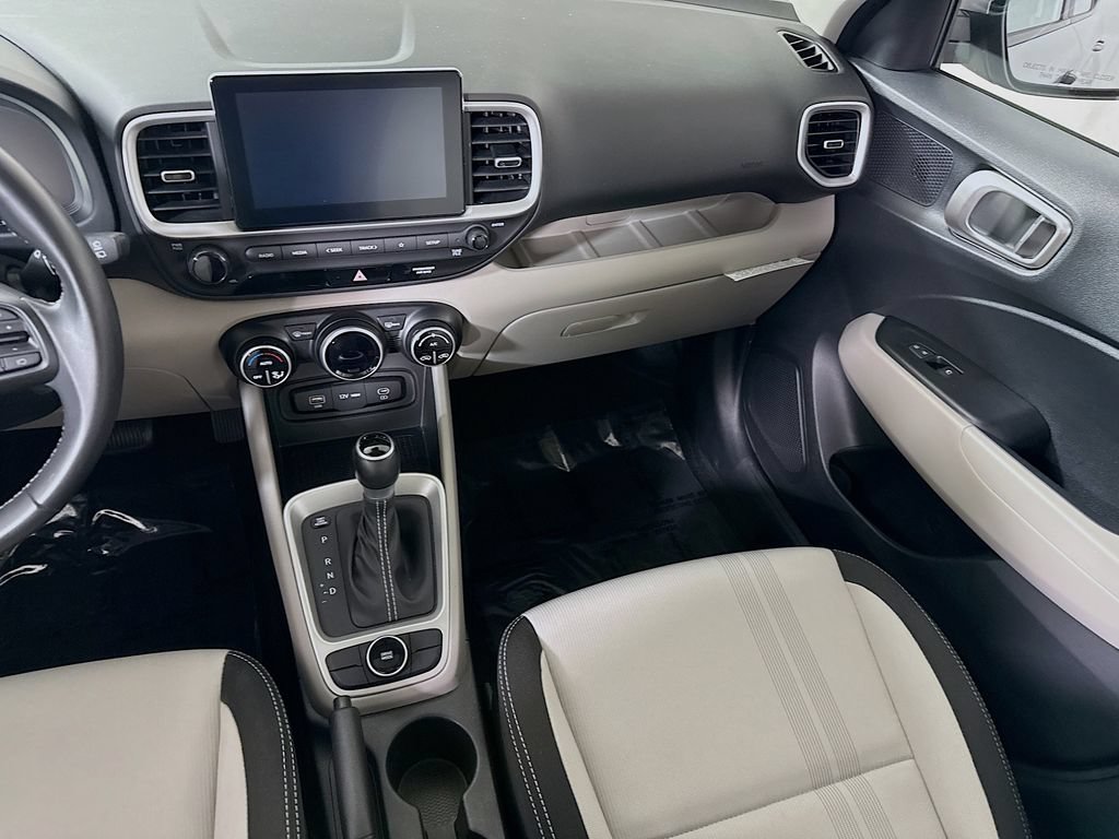 Certified 2023 Hyundai Venue SEL FWD image 27