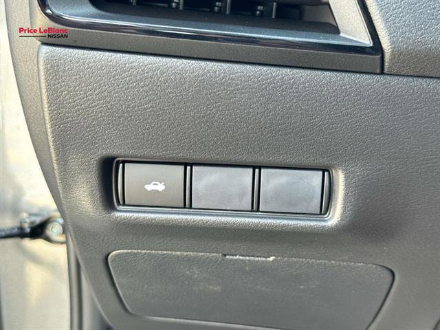 Used 2026 Nissan Sentra SV w/ Floor Mat Package FWD image 40