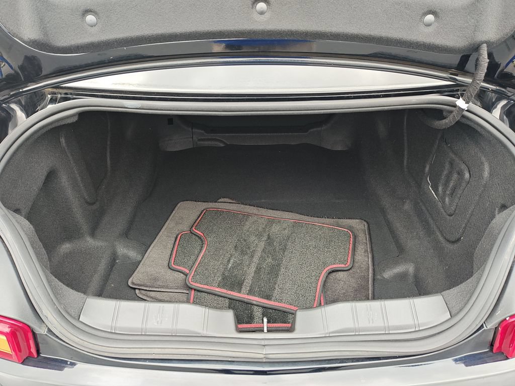 Used 2018 Chevrolet Camaro SS RWD image 9