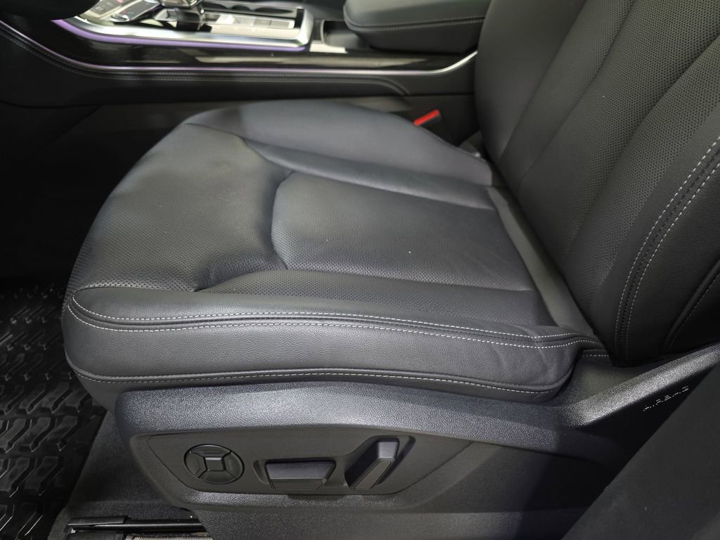 Used 2025 Audi Q7 2.0T Premium Plus w/ Premium Plus Package image 32