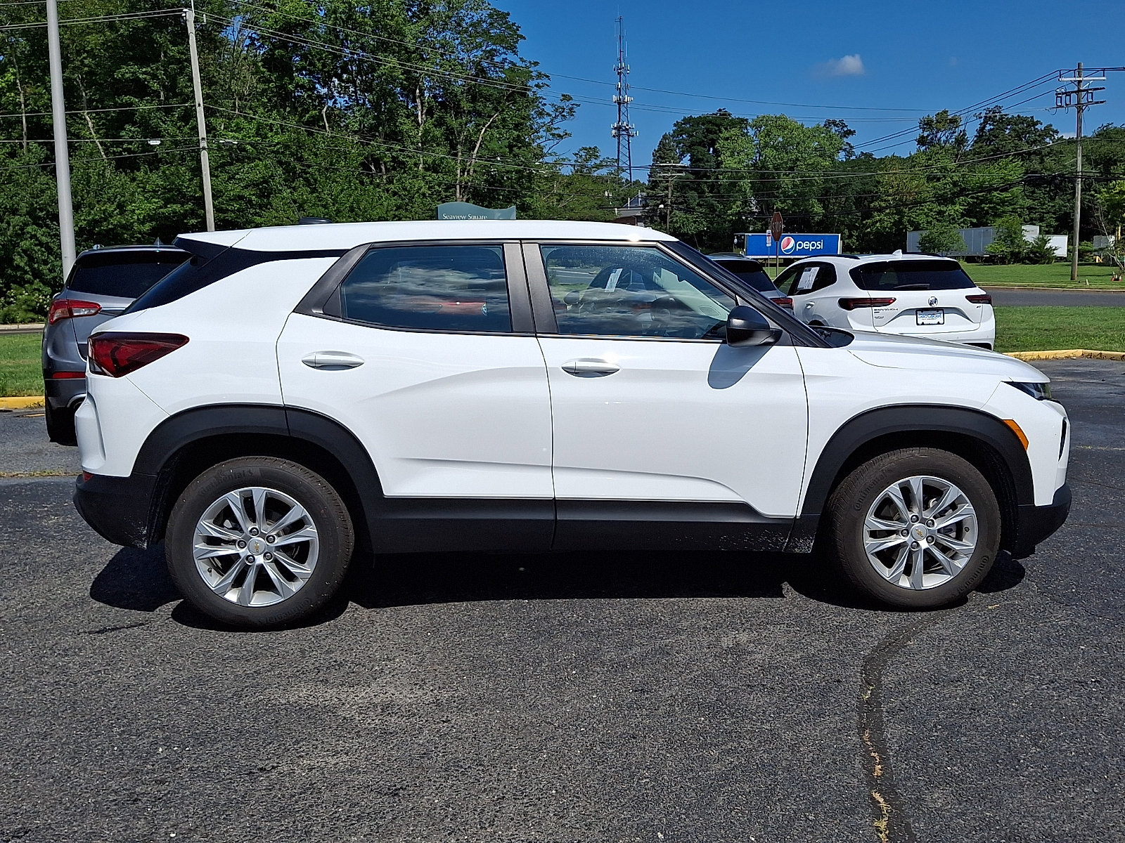 Used 2023 Chevrolet TrailBlazer LS FWD image 8