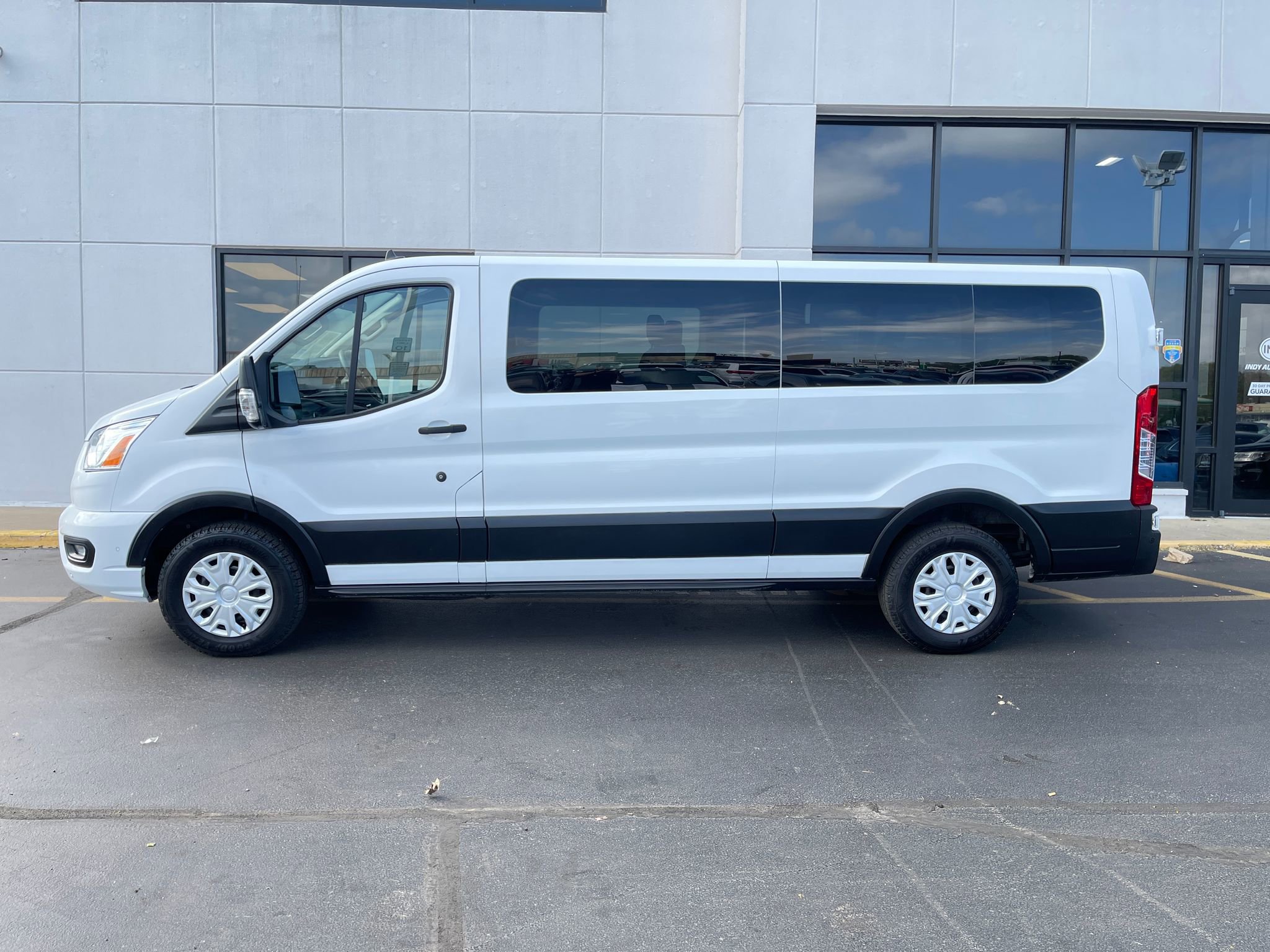 Used 2022 Ford Transit 350 XLT image 6