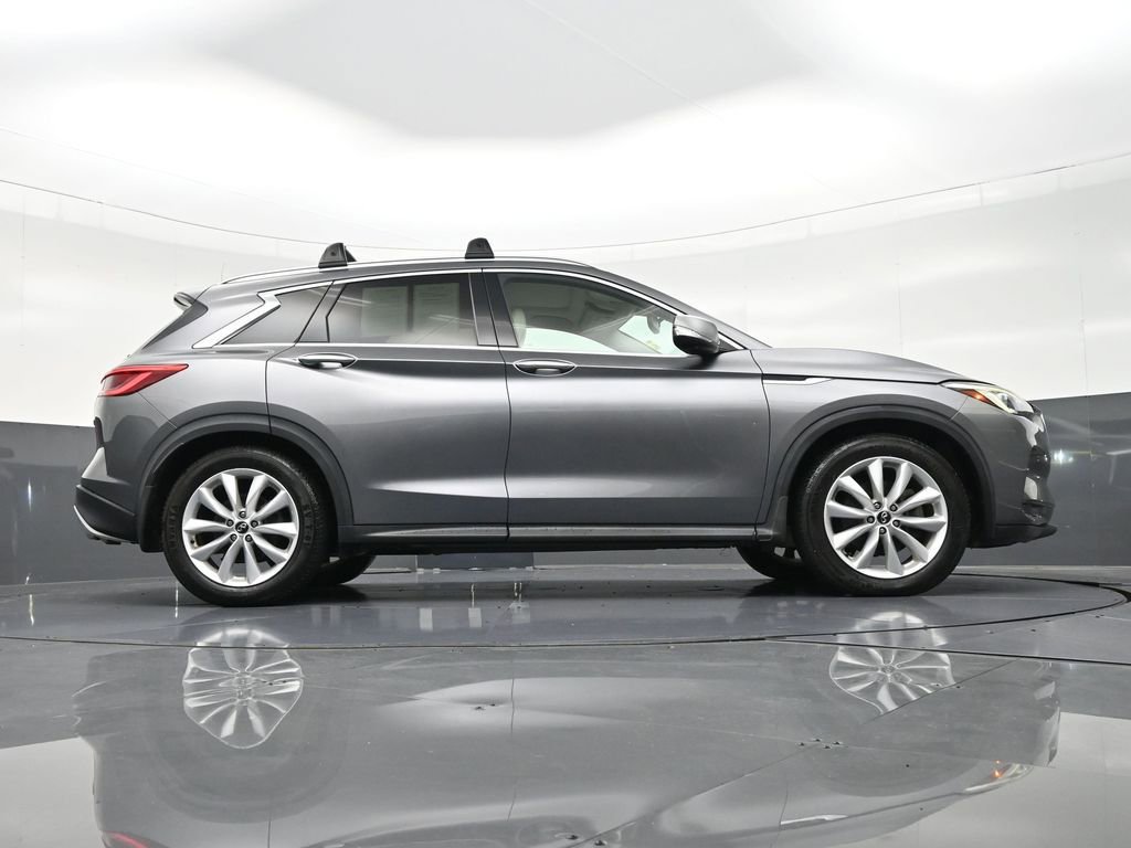 Used 2019 INFINITI QX50 Essential w/ Premium Audio Package image 27