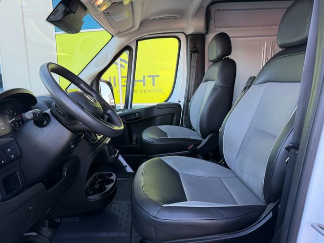 Used 2024 RAM ProMaster 2500 w/ Convenience Group FWD image 12