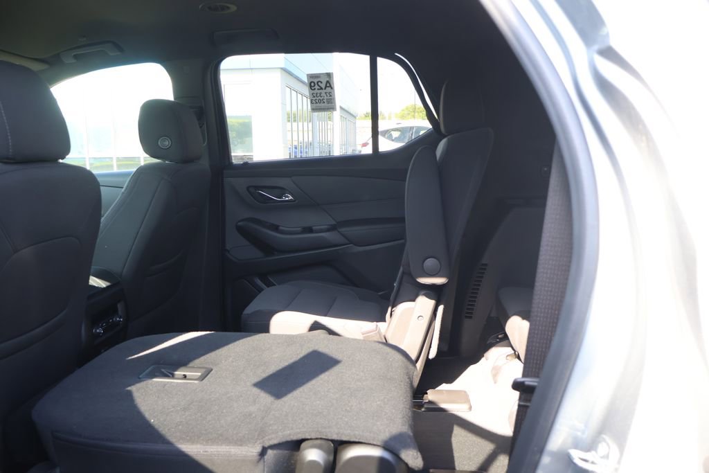 Used 2023 Chevrolet Traverse LT w/ LPO, Floor Liner Package AWD/4WD image 32