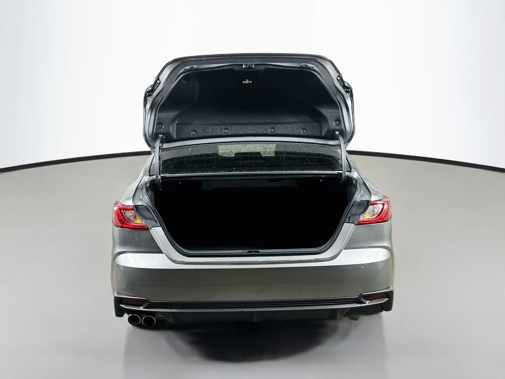 Used 2026 Toyota Camry SE FWD image 35