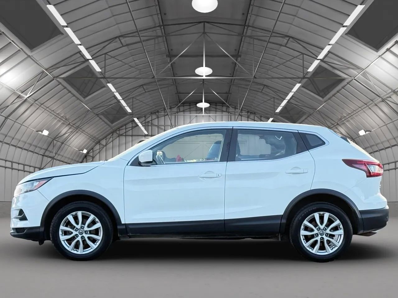 Used 2021 Nissan Rogue Sport S image 4