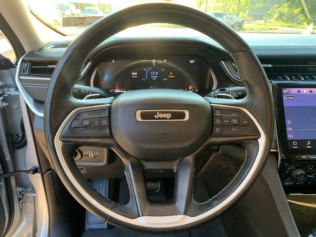 Used 2021 Jeep Grand Cherokee L Limited AWD/4WD image 27
