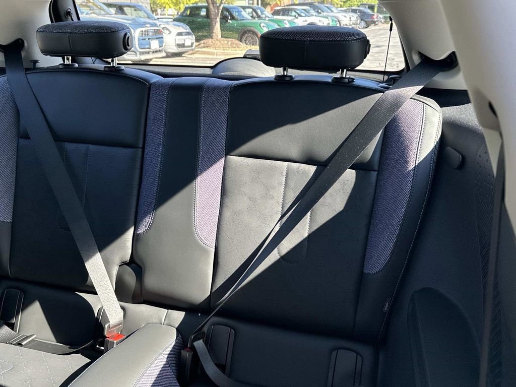 Certified 2025 MINI Cooper S image 25