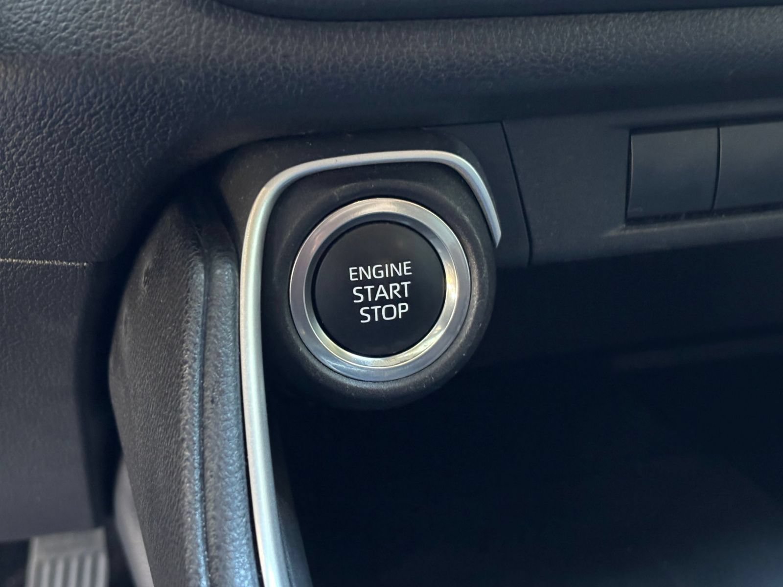 Used 2025 Toyota Grand Highlander FWD image 25