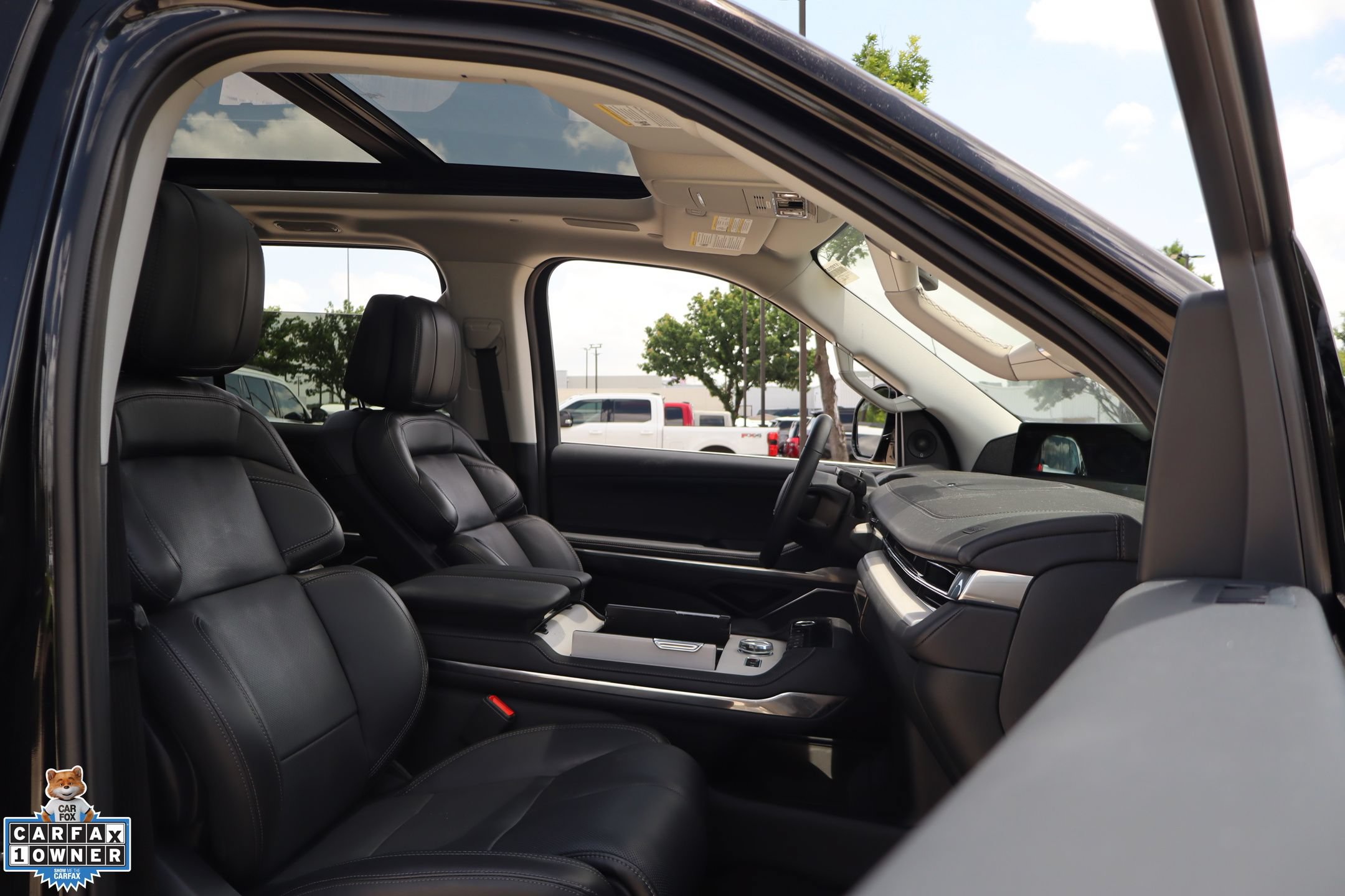 Used 2025 Lincoln Navigator Reserve AWD/4WD image 33