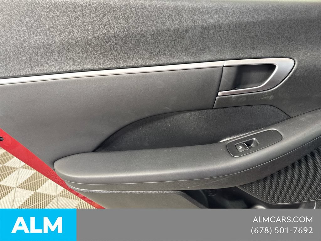 Used 2025 Hyundai Sonata SEL FWD image 24