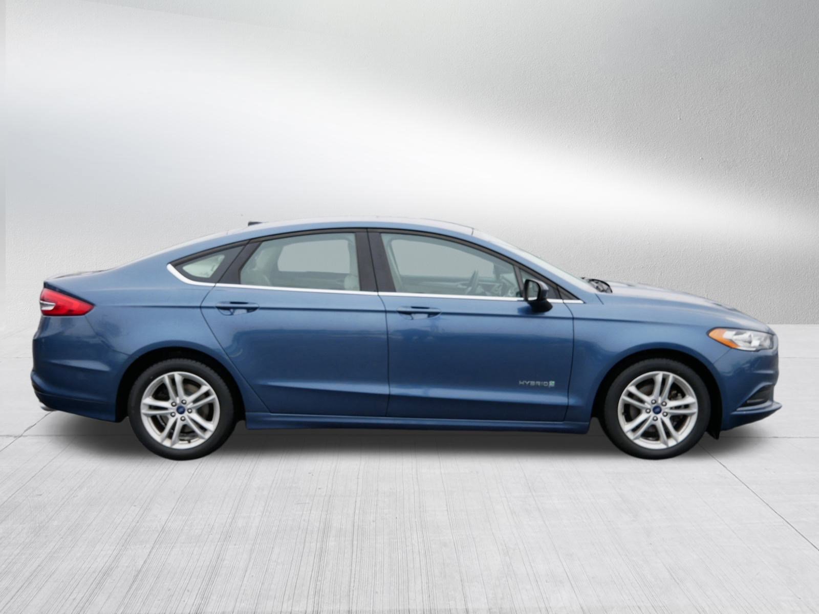 Used 2018 Ford Fusion SE image 8