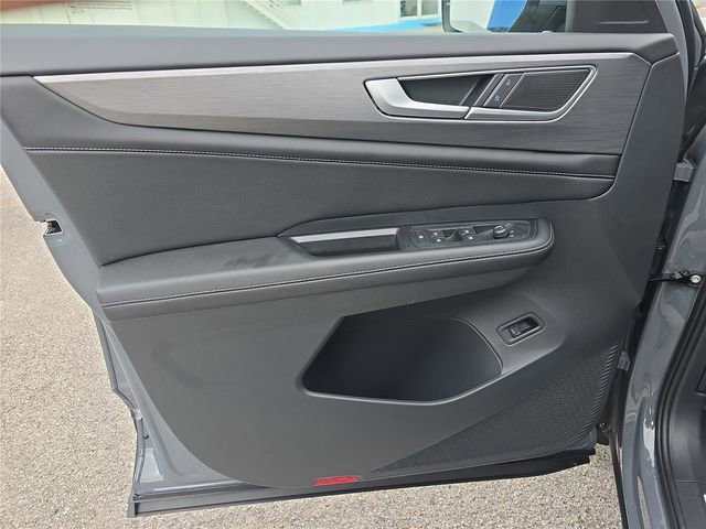 New 2026 Volkswagen Atlas Cross Sport SE image 16