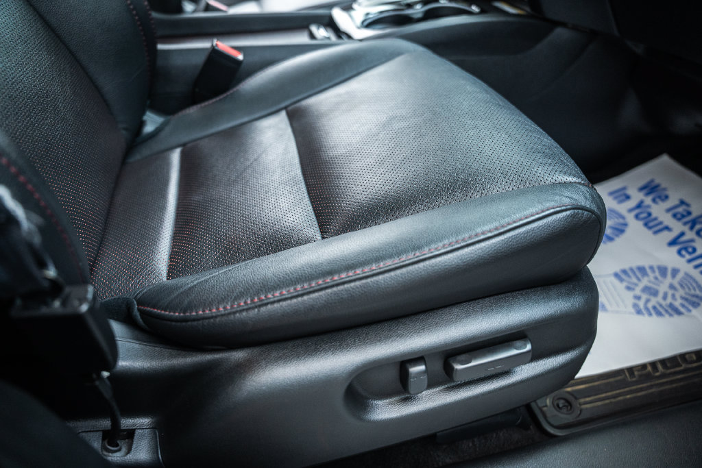Used 2022 Honda Pilot Black Edition image 41
