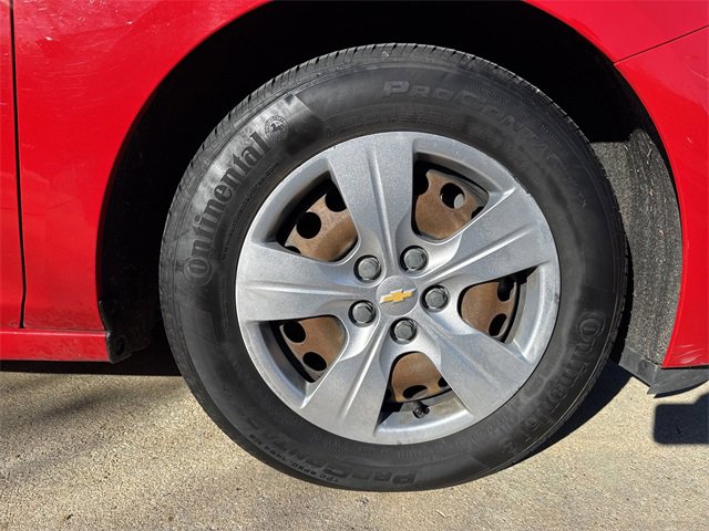 Used 2017 Chevrolet Cruze LS image 23