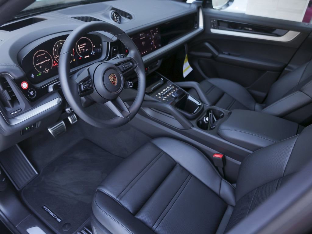 New 2026 Porsche Cayenne S image 4