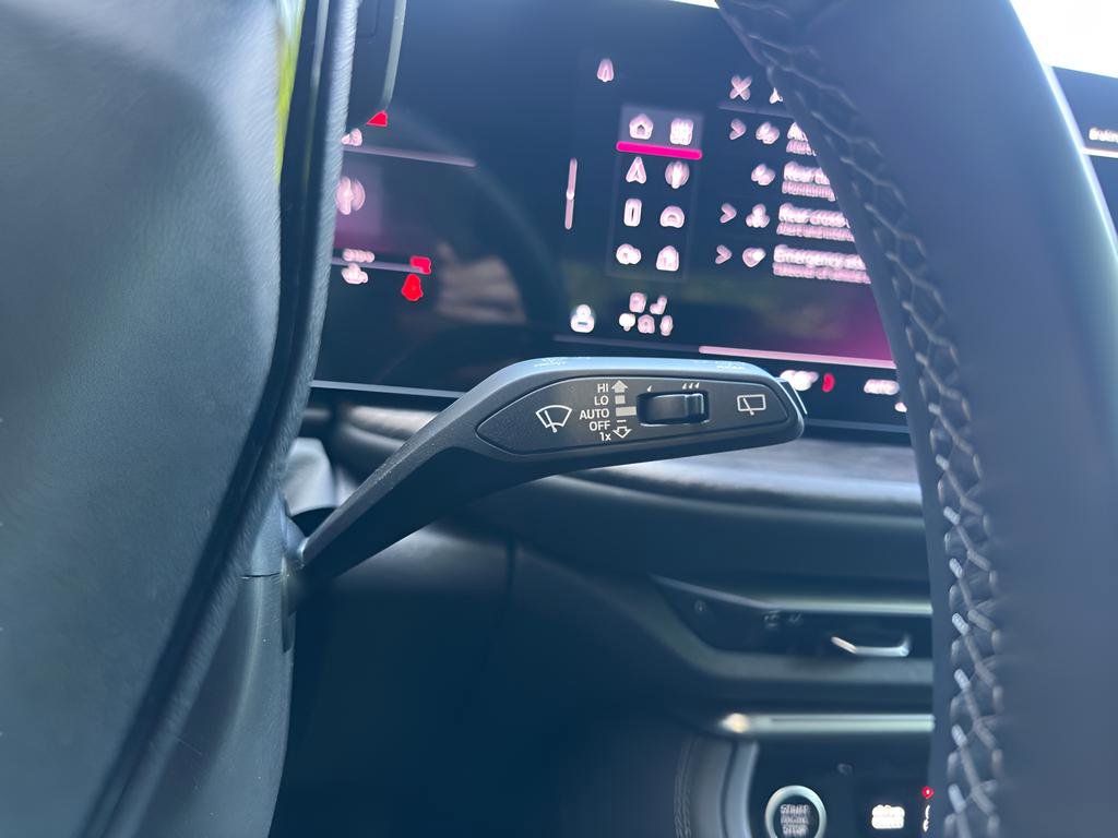 Used 2025 Audi Q5 Premium w/ Convenience Package image 20