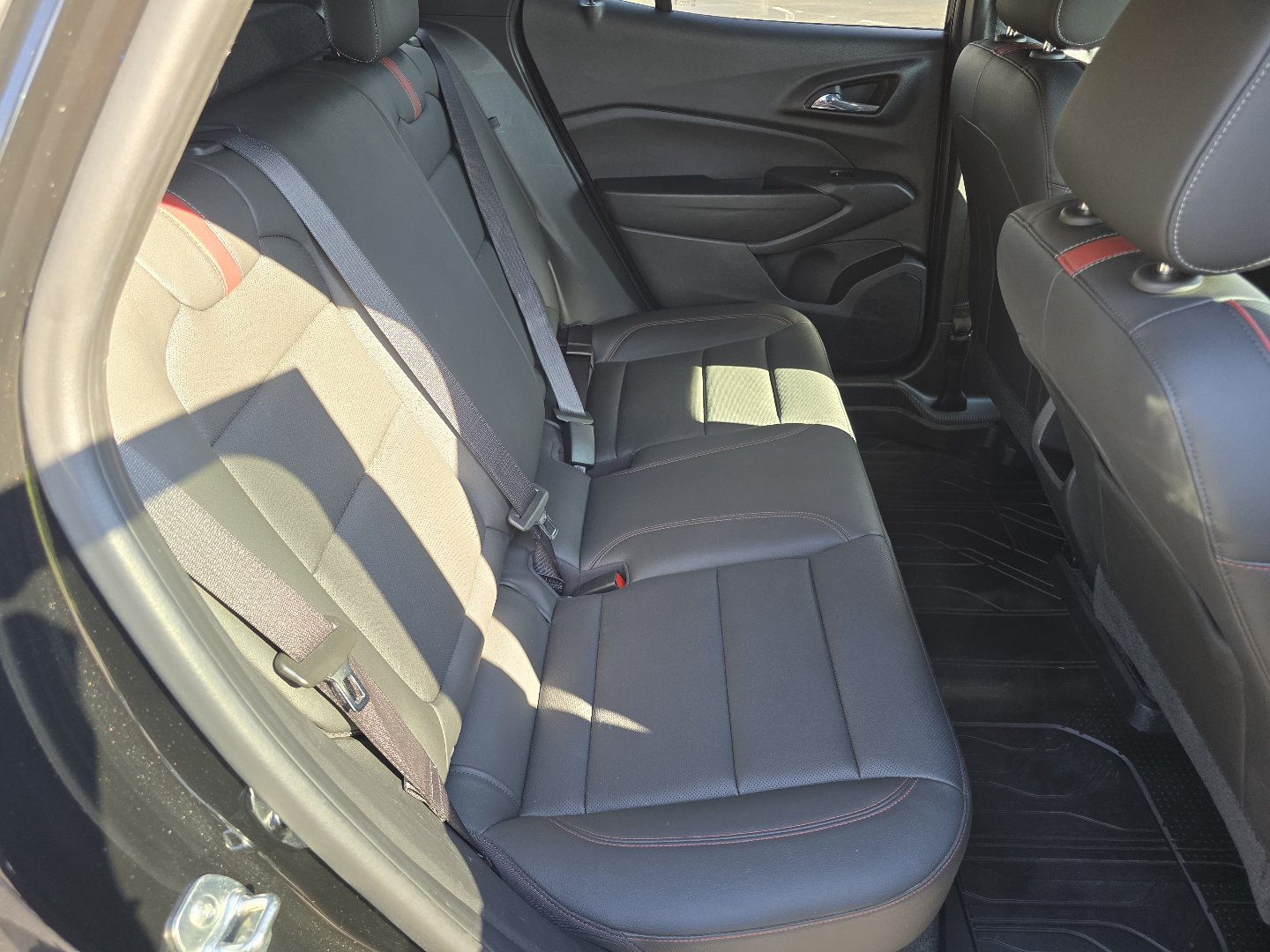 Certified 2024 Chevrolet Trax RS FWD image 25