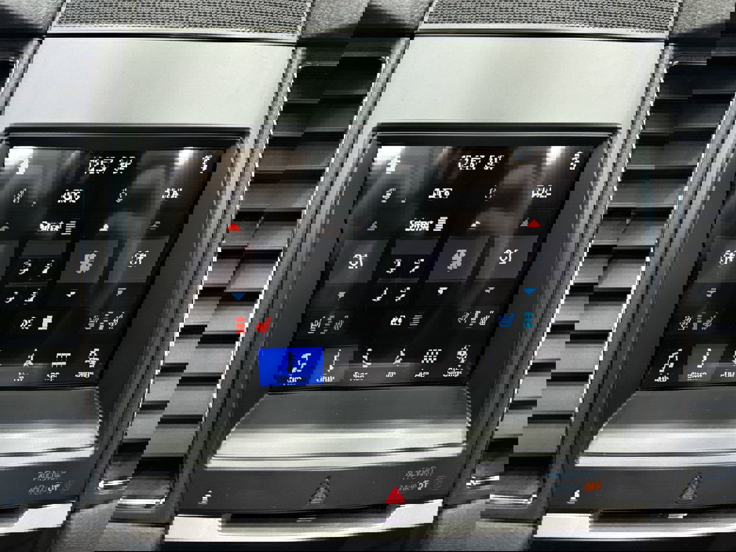 Used 2018 Ford Taurus SHO w/ Driver Assist Package image 19