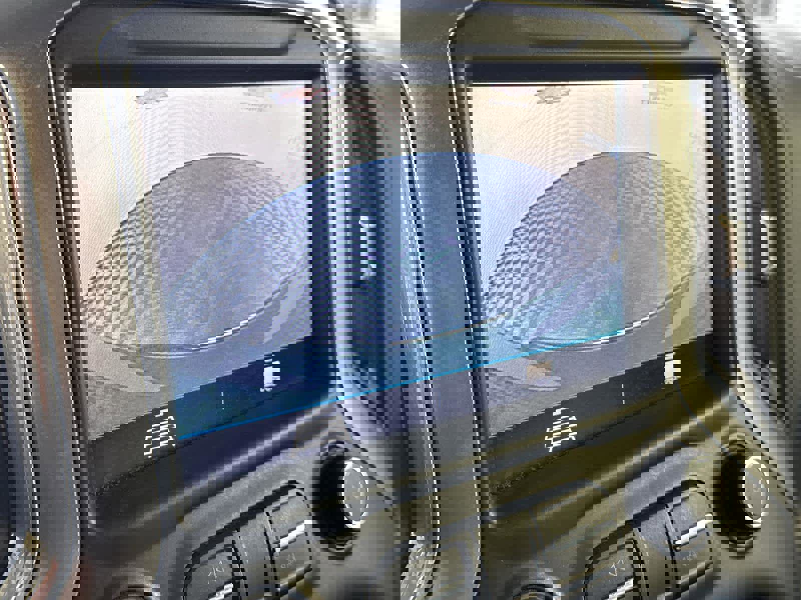 Used 2020 Chevrolet Silverado 1500 LT w/ Trailering Package image 16