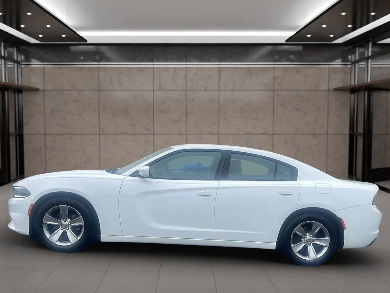 Used 2015 Dodge Charger SXT RWD image 6