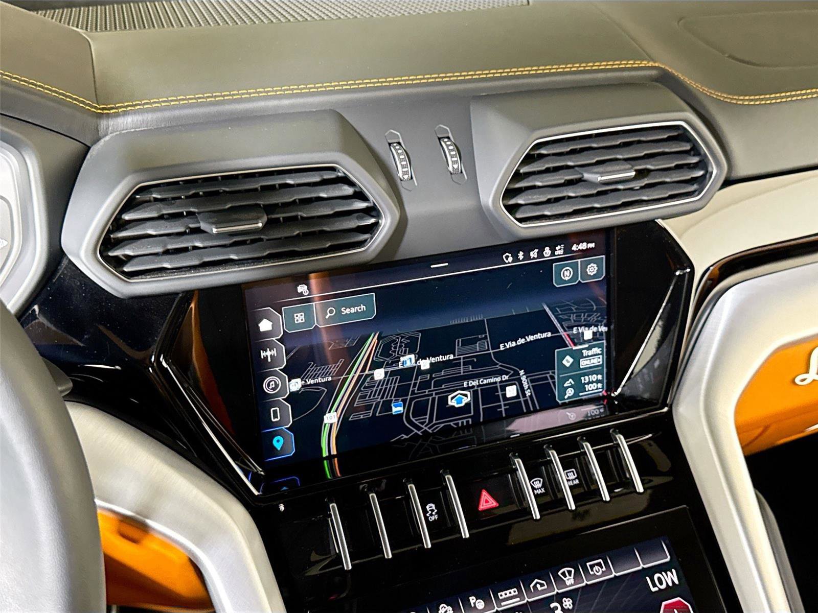 Used 2024 Lamborghini Urus S AWD/4WD image 19