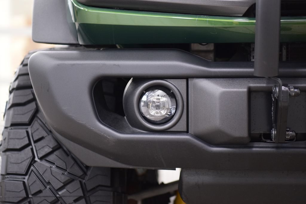 Used 2025 Ford Bronco Badlands AWD/4WD image 14