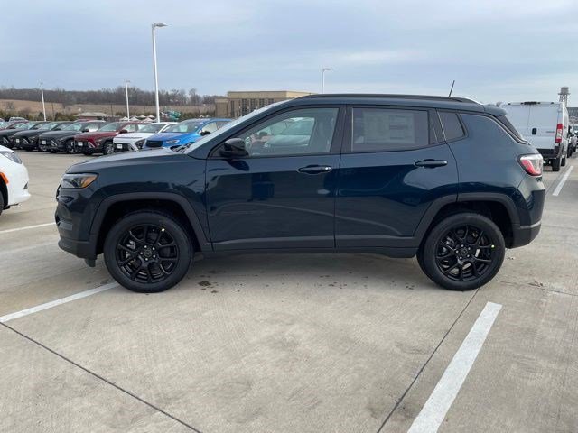 New 2026 Jeep Compass Latitude AWD/4WD image 2